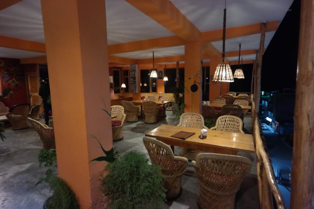 Rasta Cafe And Lodge Маналі Екстер'єр фото